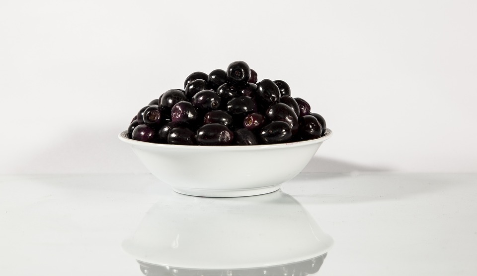 Benefits of jamun fruit, Nutritional Facts, uses.